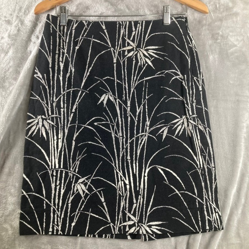 Talbots Womens Size 2 Black White Bamboo Print Pencil Skirt Side Zip Back Vent